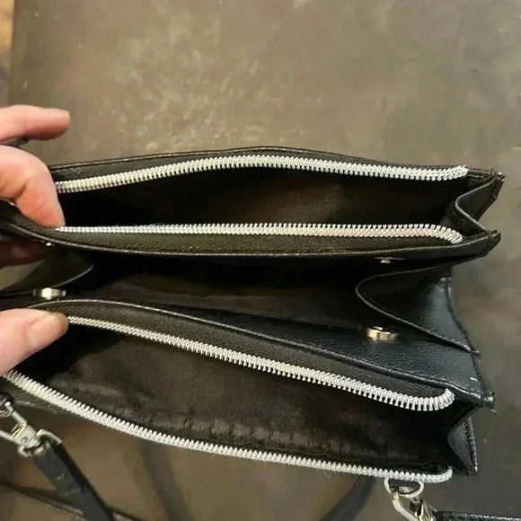 Black small should bag by Nicole Miller - Picture 6 of 6